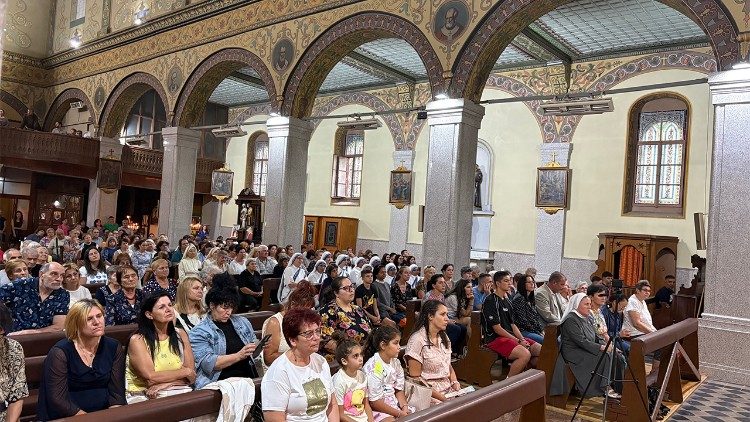 Благодарствена литургия за пастирското служение на монсеньор Георги Йовчев