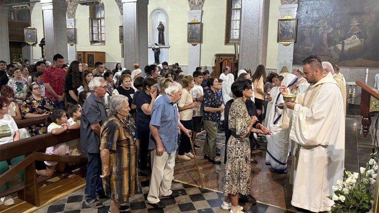 Благодарствена литургия за пастирското служение на монсеньор Георги Йовчев