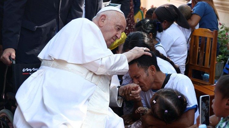 A misericórdia é a chave do céu ... (Papa Francisco)