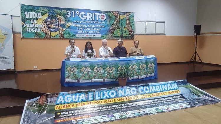 Coletiva de Imprensa