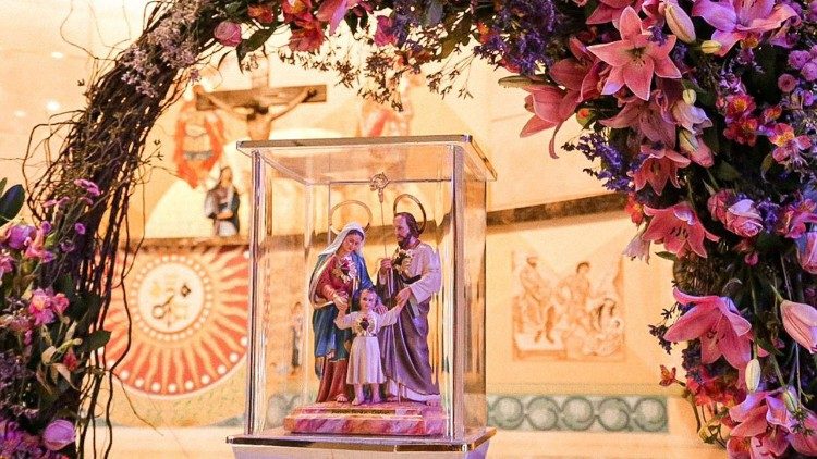  Santuário Basílica da Sagrada Família em Goiânia