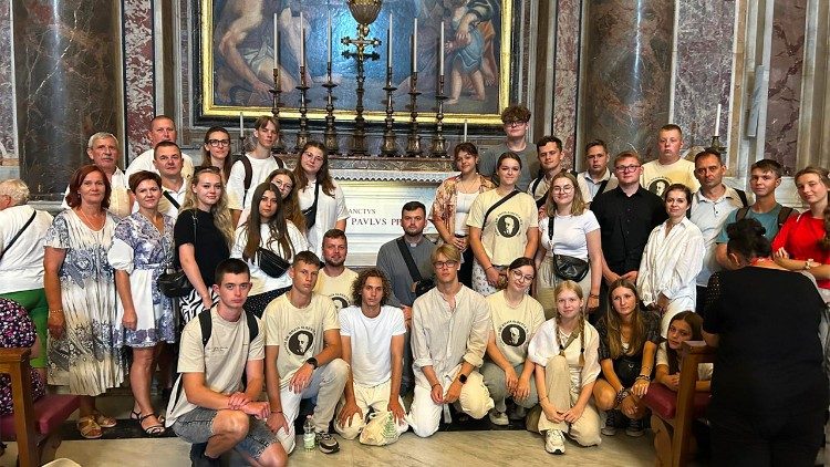 (ks. Paweł Rytel-Andrianik)