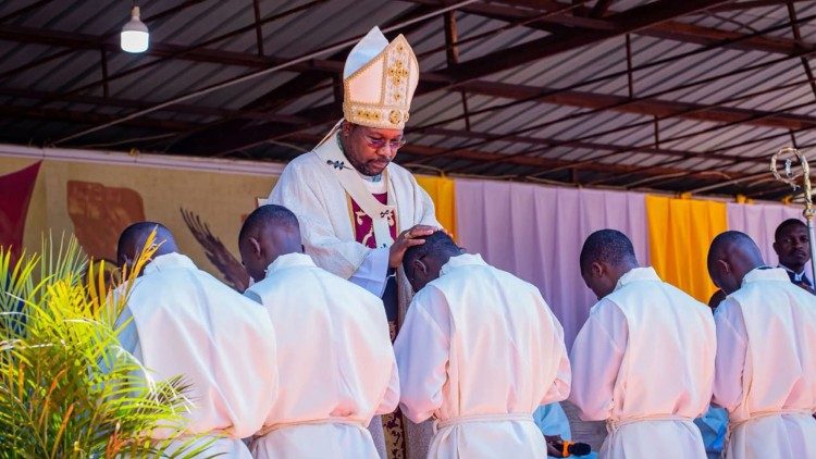 Ordenações na Arquidiocese de Huambo