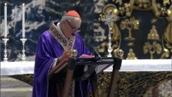 2025.04.03 Misa ya Kardinali Matteo Zuppi katika hitimisho ya Mkutano wa Kisinodi wa Baraza la maaskofu Katoliki nchini Italia.