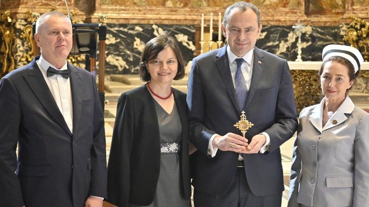 Ambasador RP przy Stolicy Apostolskiej otrzymał relikwie bł. Hanny Chrzanowskiej (ks. Marek Weresa)