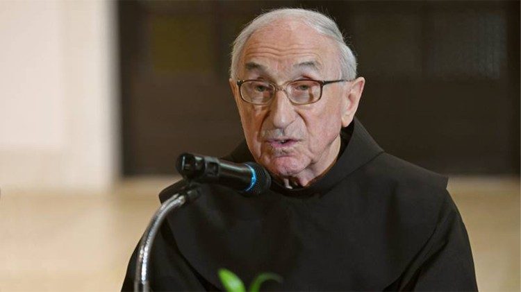 Fra Hrvatin Gabrijel Jurišić na predstavljanju Zbornika "Aris et Focis - Vjeri i domu"