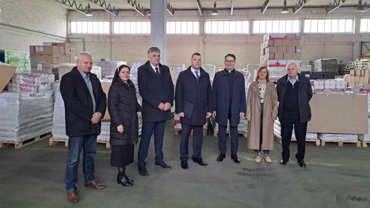 Predstavnici Caritasa u skladištu robnih zaliha Ministarstva gospodarstva