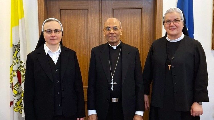 Vrhovna predstojnica Školskih sestara franjevki s. Veronika Verbič u posjetu apostolskom nunciju u BiH