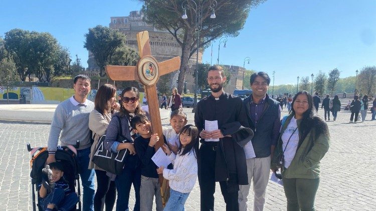 Pellegrini in arrivo da Manila, Filippine