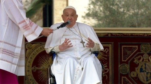 Papst zum Angelus: Alle Leidenden dem Herrn anvertrauen