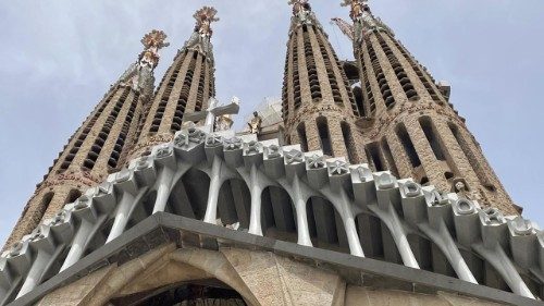 "L'architetto di Dio" Antoni Gaudí diventa venerabile. Sarà beato don Nazareno Lanciotti