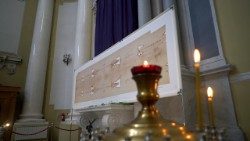 Uma cópia do Sudário de Turim exposta na Basílica de Santa Catarina de Alexandria em São Petersburgo