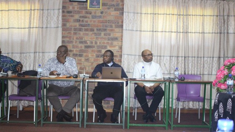 Dom António Juliasse Sandramo, durante o seminário da IMBISA, na África do Sul