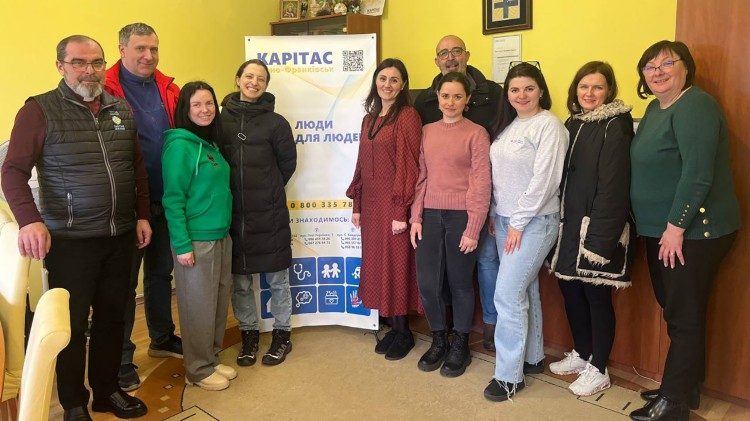 Делегація з Італії в осідку Карітасу в Івано-Франківську