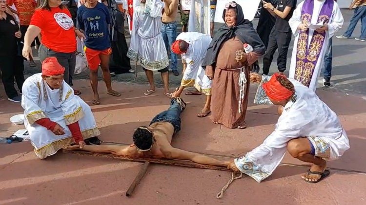 Igreja de Manaus: Via-Sacra com a população em situação de rua