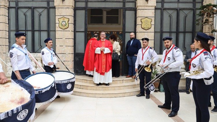 Célébration du dimanche des Rameaux à Alep en Syrie. 