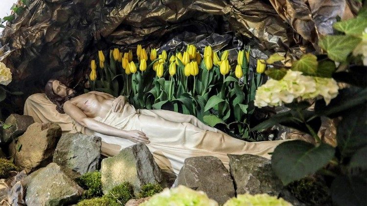 2025.04.19 Sabato Santo  autore: Paweł Stefaniuk 