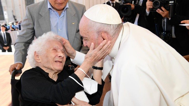 2025.04.21 PAPA FRANCESCO