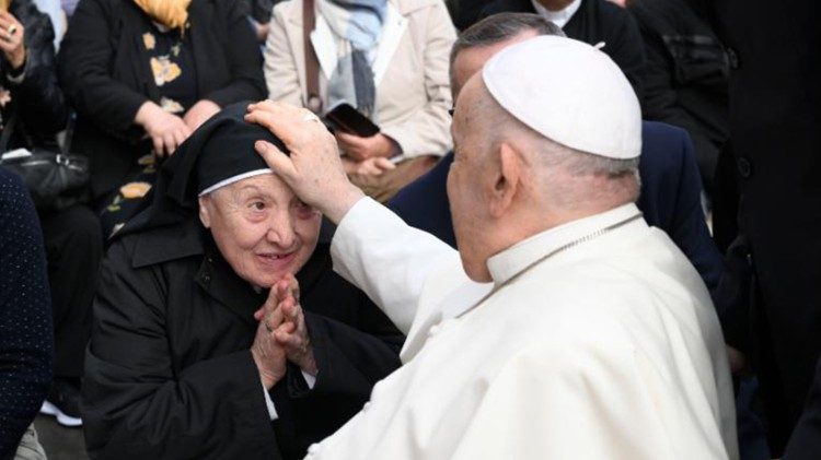 WAKATI WA UHAI WAKE AKIBARIKI