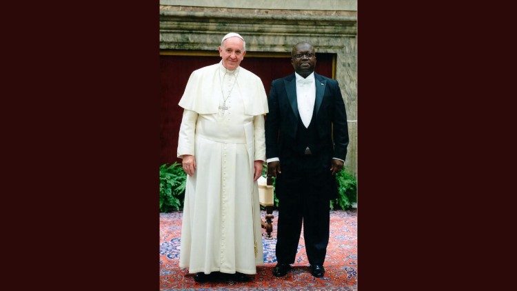 O Papa Francisco com  Antero Veiga 