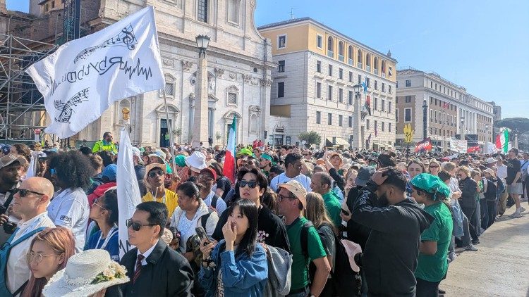 Les milliers d'adolescents, pour la deuxième Novemdiales.