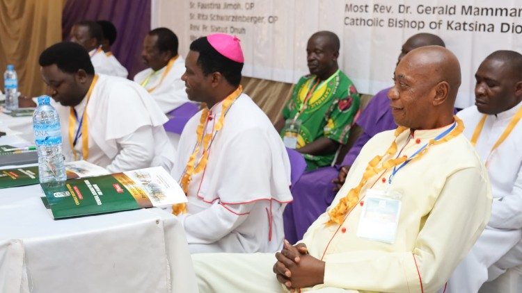 The General Pastoral Assembly in session