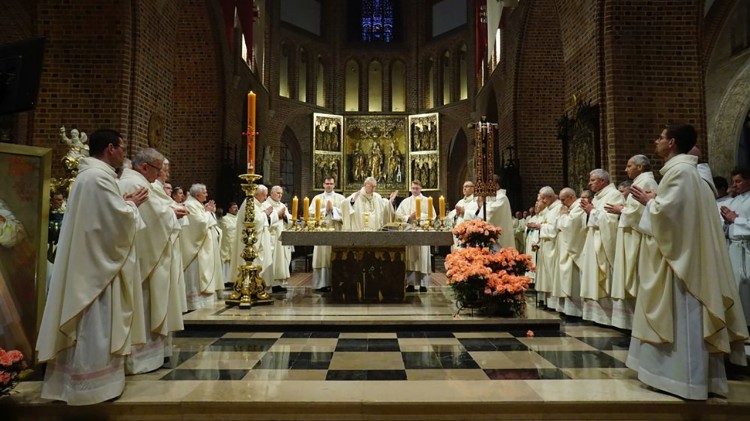 Poznań: dziękczynienie za posługę abp. Stanisława Gądeckiego (Archidiecezja Poznańska)