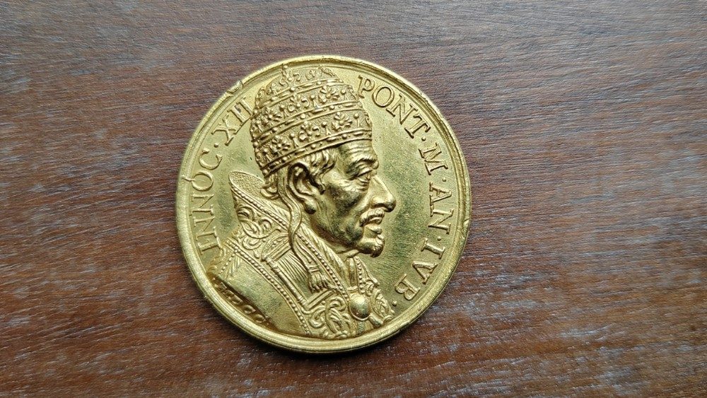 Pièce ou écu de la sede vacante 1700. 