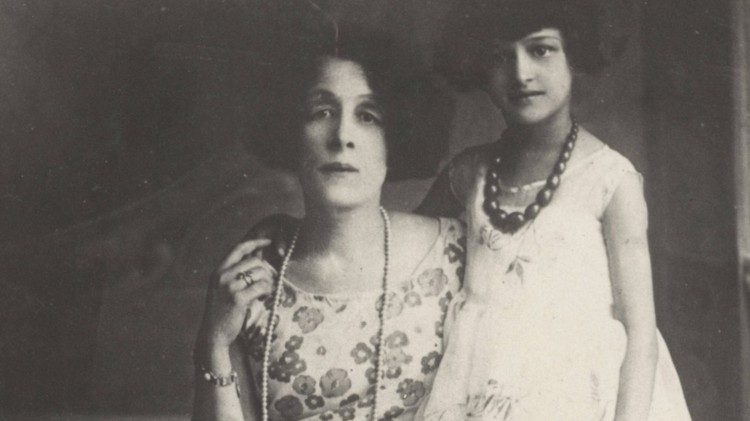 La Serva di Dio con la mamma Olga