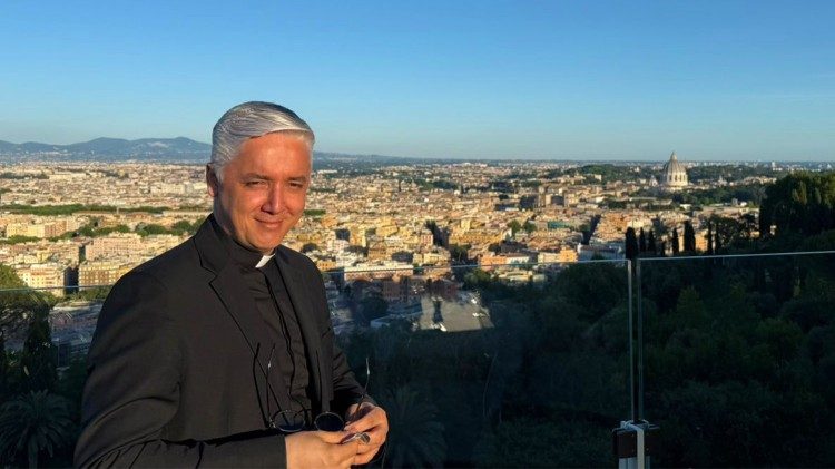 Padre Arnaldo Rodrigues