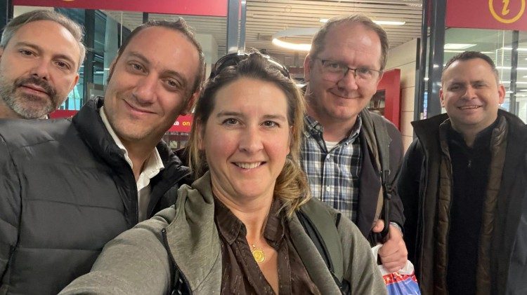 Zurück in Rom: Unsere Korrespondenten Montagmittag am Flughafen Fiumicino