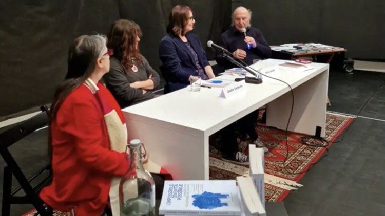 La presentazione del libro a San Salvi a Firenze con la compagnia dei Chille de la Balanza (marzo 2025)