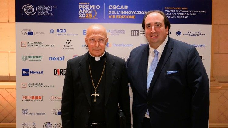 Il cardinale Bagnasco riceve il Premio Angi 2025