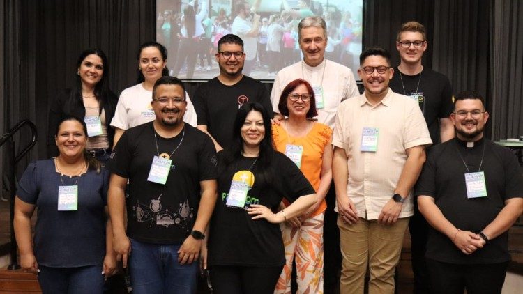 Coordenação geral do Regional Sul 3 com jornalista Marcus Dillius (Foto: Pascom Regional Sul 3) 