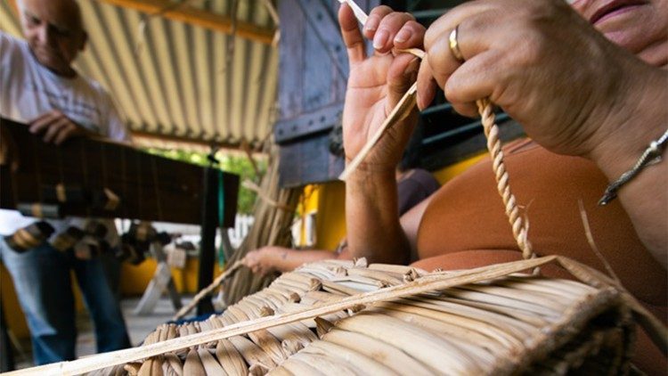 Técnica usada pela Família Gomes, no Rio de Janeiro. Foto: Acervo Santuário Cristo Redentor