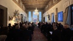 Un momento della presentazione a Palazzo Borromeo