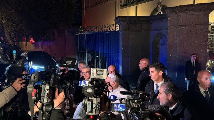 Das Treffen mit Journalisten in Castel Gandolfo