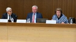 Andrea Tornielli, Knut Abraham i Hanna Suchocka