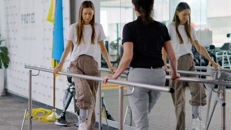 Rycerze Kolumba pomogli Tetianie w powrocie do sprawności