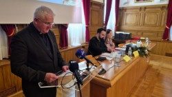 Nadbiskup Mate Uzinić na otvorenju međunarodnog znanstvenog skupa o identitetu katoličkih škola (Riječka nadbiskupija)