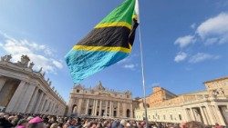 Mahujaji 49 kutoka Tanzania wameshiriki katika Ibada ya Misa Takatifu kwenye Kanisa kuu la Mtakatifu Petro mjini Vatican Dominika tarehe 14 Desemba 2025 