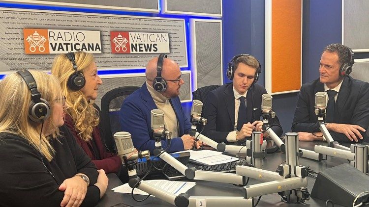 Da sinistra Ivana Faccioli, Stefania Ferretti, Andrea De Angelis, Enrico Galletti e Massimiliano Menichetti