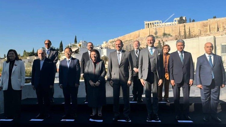 Աթէնքի մէջ կայացած է Հնագոյն քաղաքակրթութիւններու ֆորումի մասնակիցները