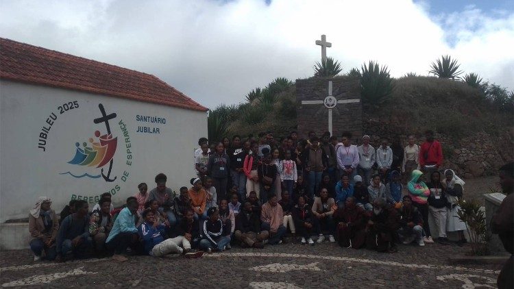 Cabo Verde - Jovens da Diocese de Mindelo animam a ilha Sao Nicolau, junto ao Santuário Nossa Senhora do Monte Cintinha