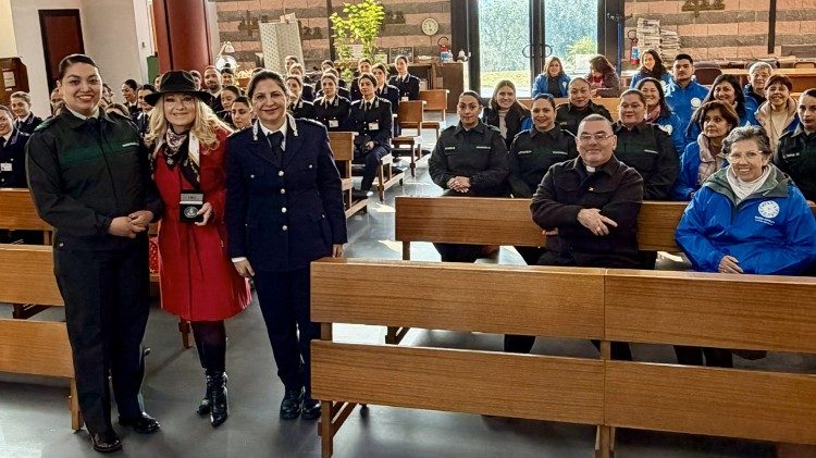 Funcionarias de polic&iacute;a carcelaria de Italia y Chile estrecharon lazos y conocieron m&aacute;s del trabajo por rehabilitar a las personas que cumplen condenas.