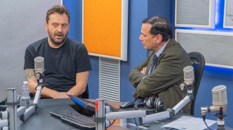 Cesare Cremonini e Andrea Monda direttore dell'Osservatore Romano