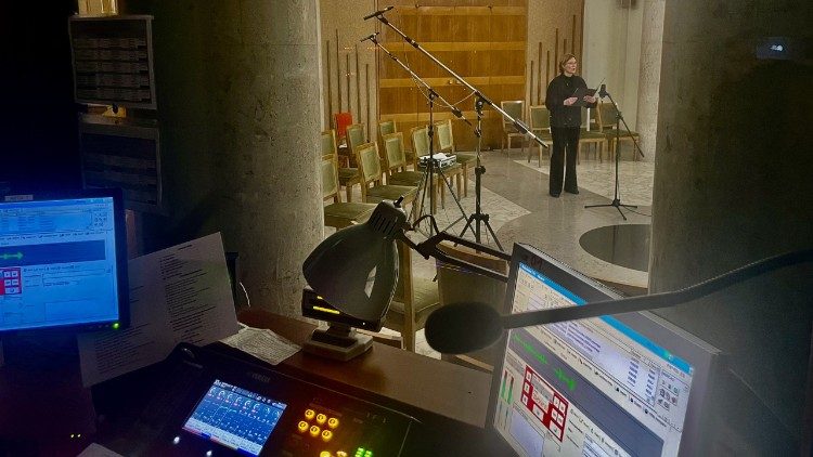 Katarina Agorelius durante la registrazione del Concerto di Natale nella Cappella di Palazzo Pio