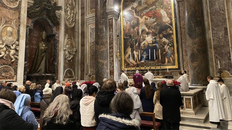 Svētā Mise pie Jāņa Pāvila II kapa