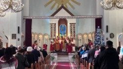 Festa-del-natale-nella-chiesa-armeno-cattolica-di-Baghdad_2.jpg