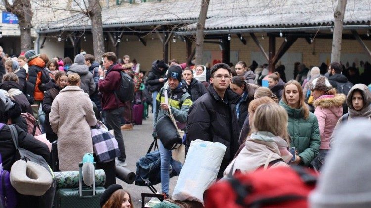 Українські паломники в Парижі